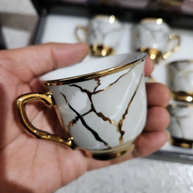 Xícaras em Porcelana | Elegância para Cada Momento— Home Royal