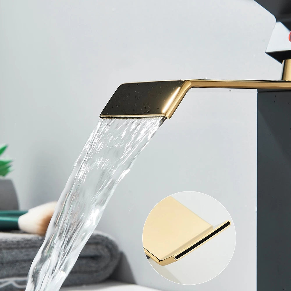 Torneira Banheiro Monocomando Cascata Preta Dourada Bica Baixa Quadrada